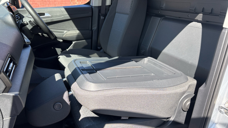 Ford Transit Connect 250 L2 Petrol 1.5 EcoBoost PHEV 150 Limited Van Auto